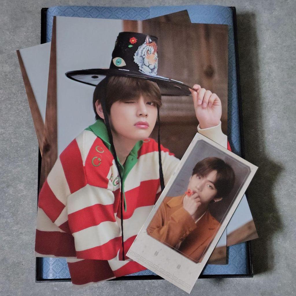 [USED] Rare! 2019 BTS SUMMER PACKAGE (with Chipped Parts) V Taehyung