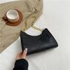 French Niche Foreign Style Chain Baguette Bag Female Texture Crocodile Pattern Temperament Shoulder Bag 2025 New Armpit Bag