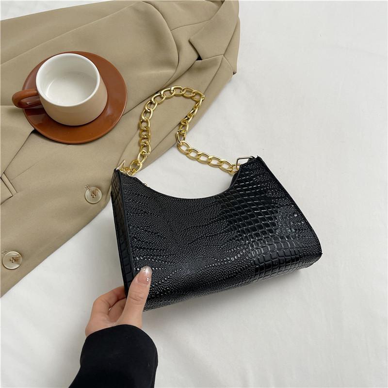 French Niche Foreign Style Chain Baguette Bag Female Texture Crocodile Pattern Temperament Shoulder Bag 2025 New Armpit Bag