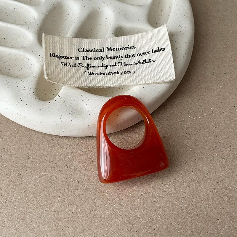 Oregelbundna Breda Stora Klumpiga Ringar för Kvinnor Vintage Akrylharts Höst Vinter Geometriska Stapelbara Finger Smycken