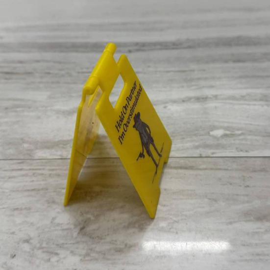 1/2/3Pcs Caution Overstimulated Desk Sign Cowboy Frog Hold On Partner I'm Overstimulated Mini Table Sign Home Office Decoration Coworkers Gag Gift