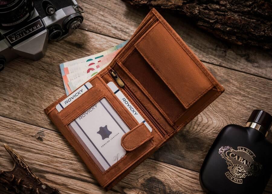 Large, Vertical Men's Wallet Made of Genuine Leather - Always Wild