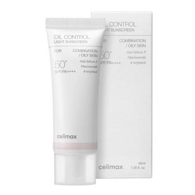 Cremă solară Oil Control Light SPF 50+ PA++++ 40 ml