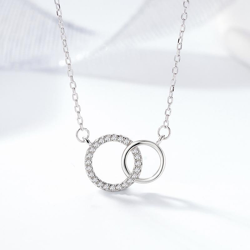 Double Ring Necklace for Women with Versatile Personality and Interlocking Double Circle Pendant
