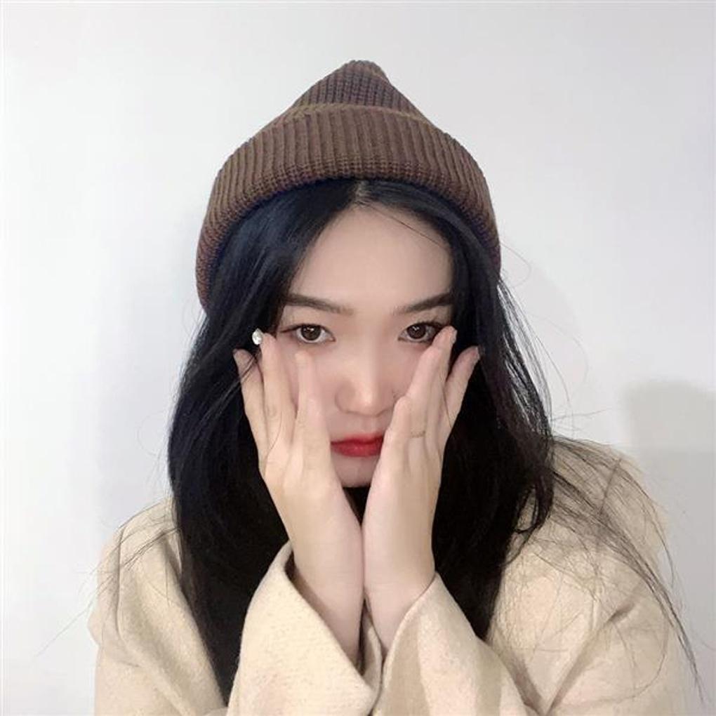 Touca Básica de Tricô (Castanho)