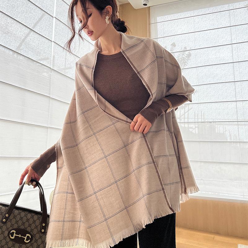 Commuting Fashion Minimalist Plaid Wool Scarf Women's Autumn and Winter New Warm Scarf Versatile Simple High End Shawl