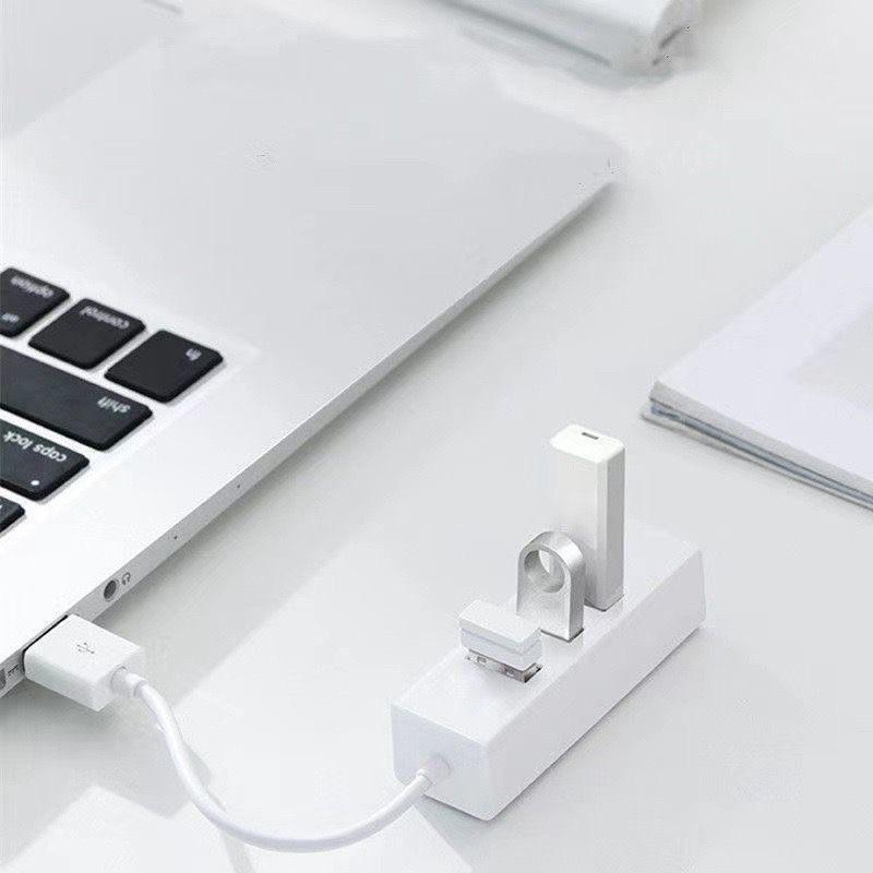 USB 3.0 Hub: 4-Port Extender for Desktop, Laptop, and Phone Charging