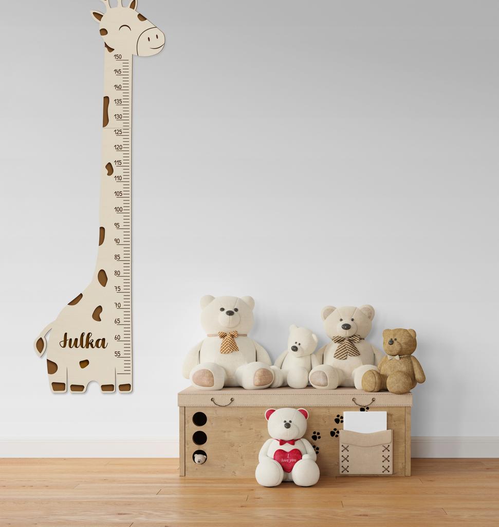 Holz-Höhenmaßband mit Namen für die Wand zur Höhenmessung Giraffe