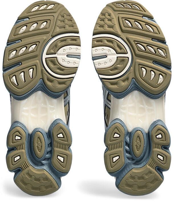 Кроссовки Asics Gel Nimbus 9 Nimbus™ овсяного/железного цвета