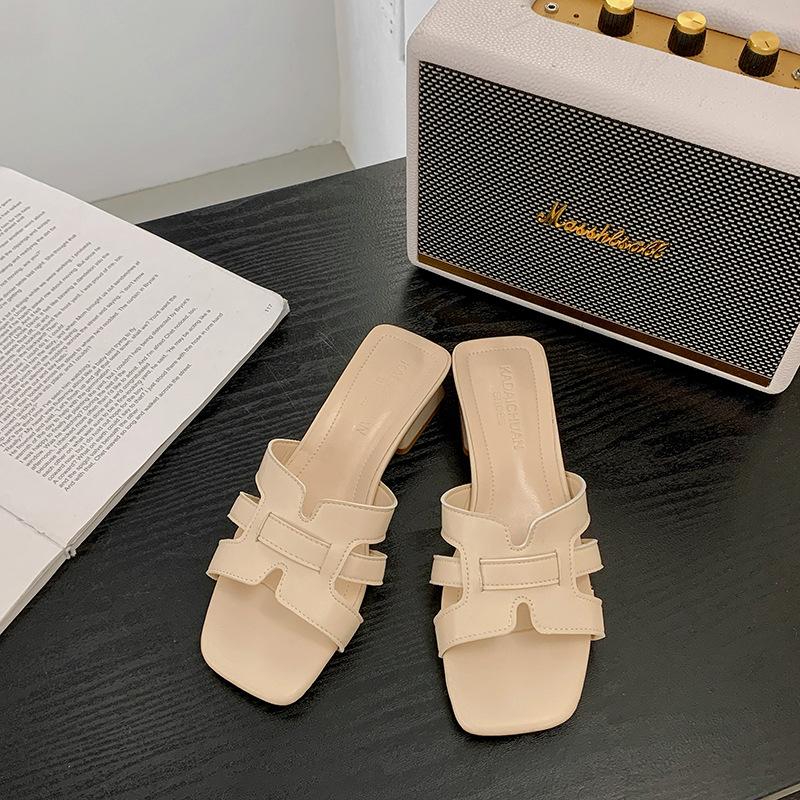French Gentle Wind Woven Slippers Women's Outer Wear 2025 Summer New Hollow Square Head One-word High-heeled Cool Slippers