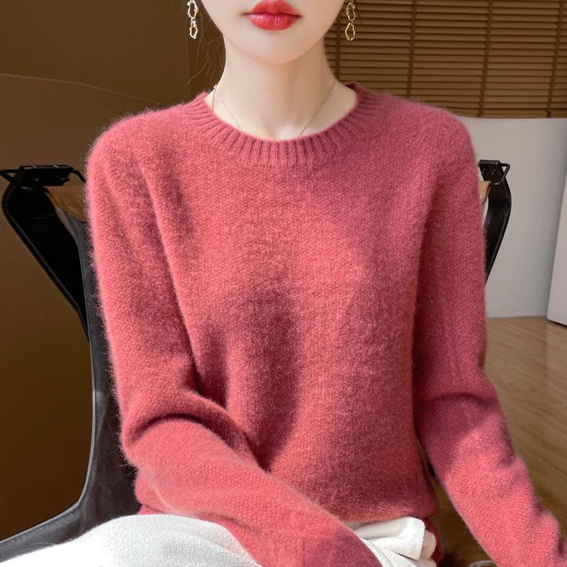 Women's 100% Wool Thick Knitted Slim Sweater, Round Neck, Versatile Base Layer for Autumn/Winter Fashion.