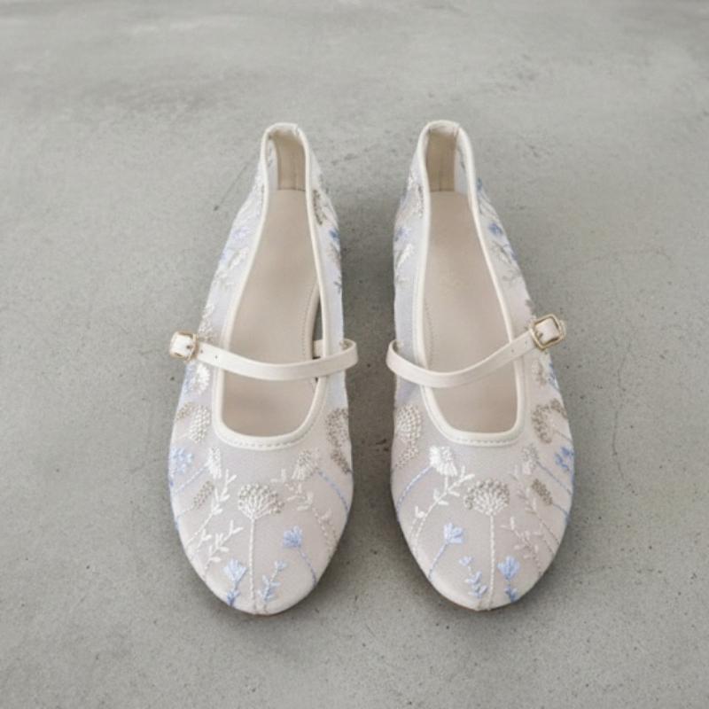 Women's Embroidered Floral Mesh Mary Janes Breathable Ballet Flats Summer Elegant Buckle Strap Soft Sole Casual Shoes
