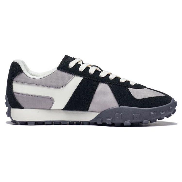 Li Ning Yun Chuan VTNG Non-Slip Wear-Resistant Lightweight Low-Top Sports Casual Shoes Women sneaker Black Gray AGCT160-6