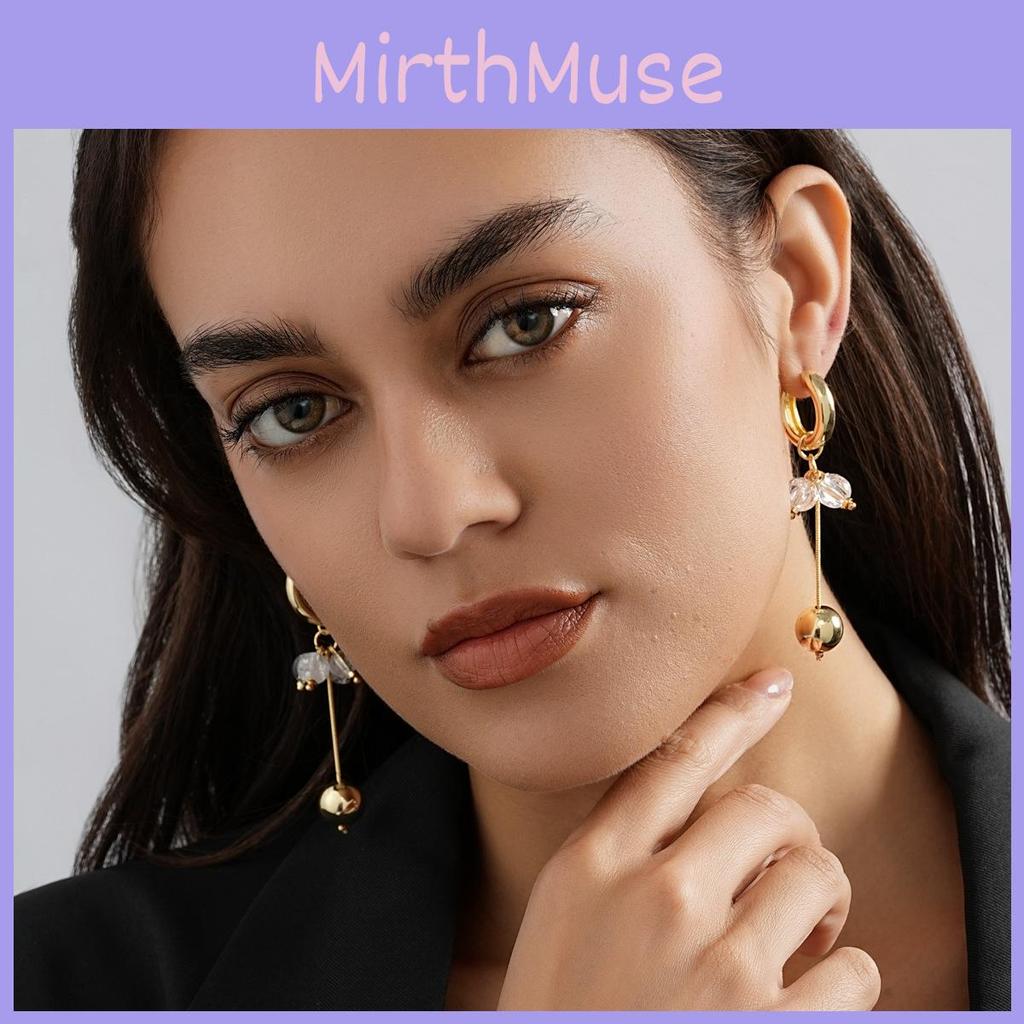Geometric Fashionable Alloy Earrings For Women In Chic Gold Finish Plated