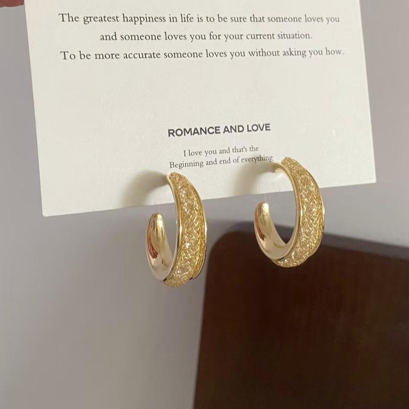 Elegant Rhinestone Mesh C-Shaped Stud Earrings: Retro Luxury, Versatile & Cool Design