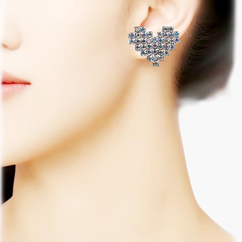Korean Style Luxurious Heart Diamond Silver Stud Earrings for Women