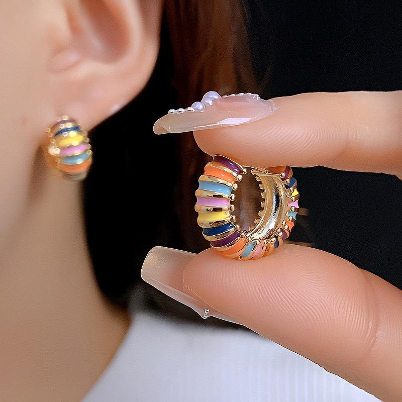 Elegante Retro Drip Oil Dopamin Ohrringe: Bunte & vielseitige Kreis-Ohrclips für einen luxuriösen Touch