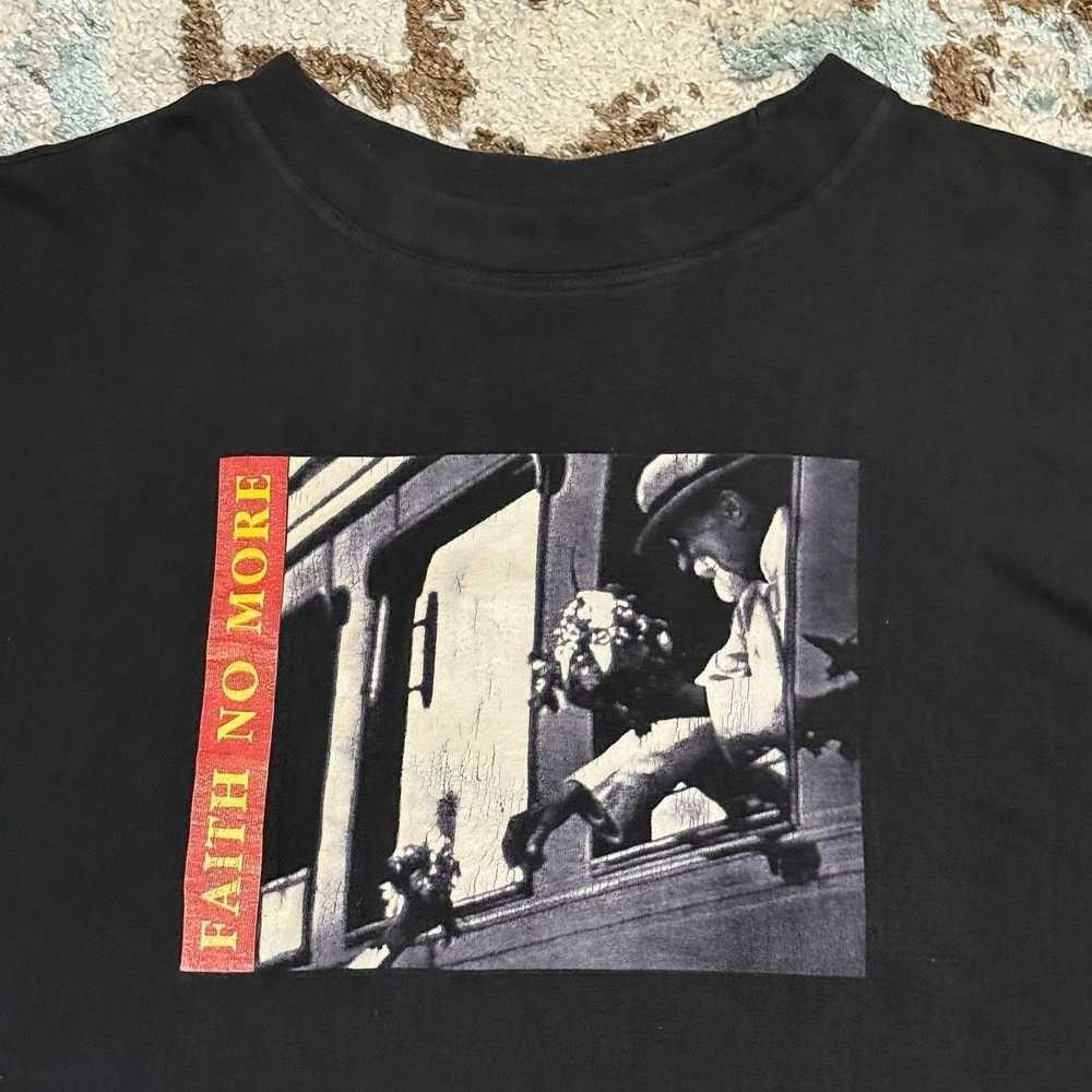 

Vintage 1997 Faith No More Australasian Tour Unisex T-Shirt S
