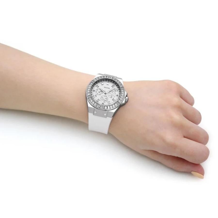 Guess Orologio da Donna al Quarzo Bianco a Tre Lancette con Cinturino in Silicone - GW0118L3