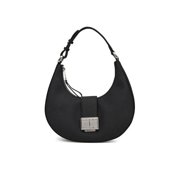 Сумка Tommy Jeans Tommy Jeans Tjw Crush Shoulder Bag AW0AW17539 чёрный 14479₽