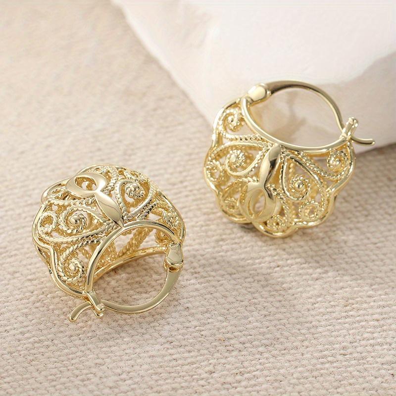 Hollow Carved Flower Basket Design Golden Plated Hoops Earrings for Women Vintage Exquisite Banquet Jewelry Accessories
