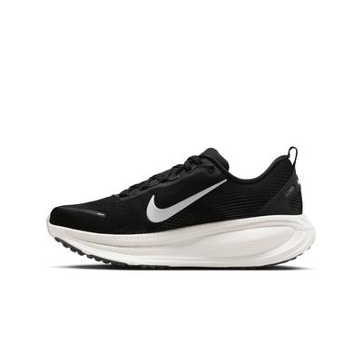 Vomero 18 Black Coconut Milk Light Iron Ore Summit White