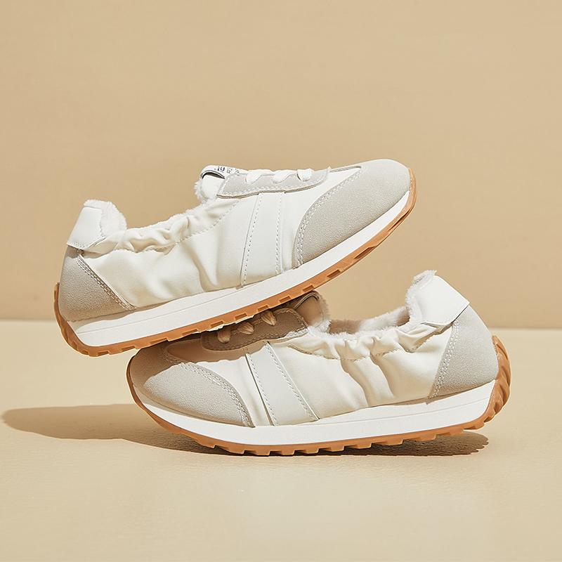 Baskets pour femmes 2024 Automne Nouveaux Mocassins plats de luxe Confortables à enfiler Baskets souples pour femmes Chaussures d'extérieur légères pour femmes