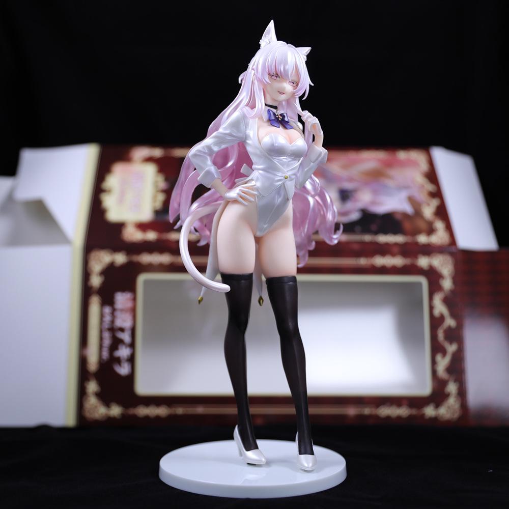 

Pretty Girl Phantom Thief Kiyosumi Akira Figurine PC Case Ornament