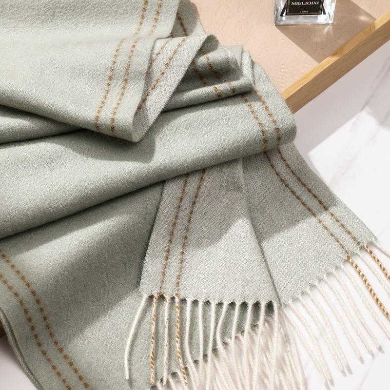 Autumn and winter narrow version cashmere water ripple scarf women's light luxury high-end shawl British thickened warm scarf