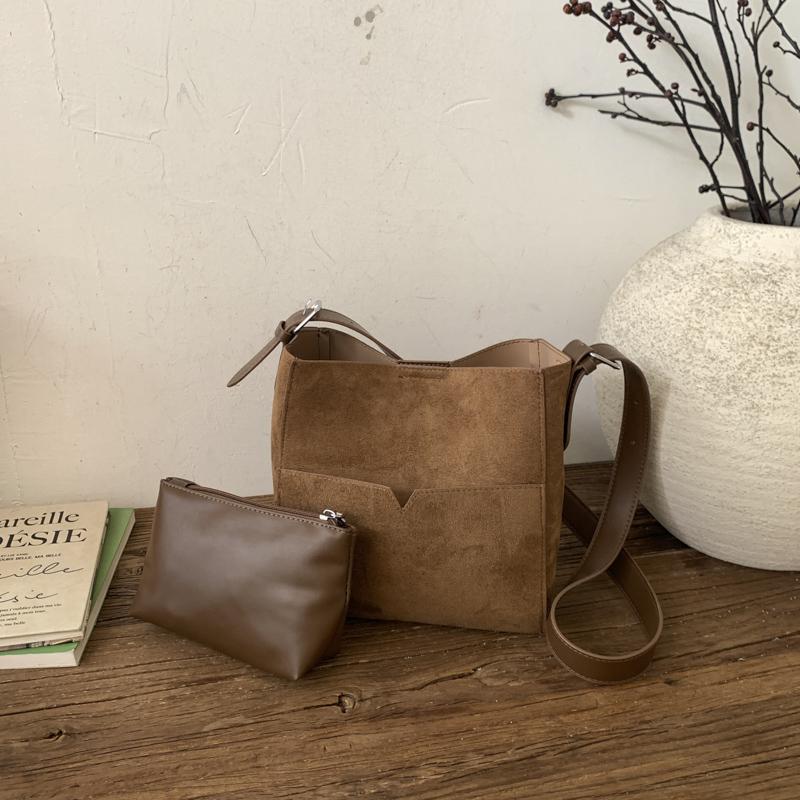Suede Shoulder Bag with Front Pocket Large Capacity Fashion Everyday Bag