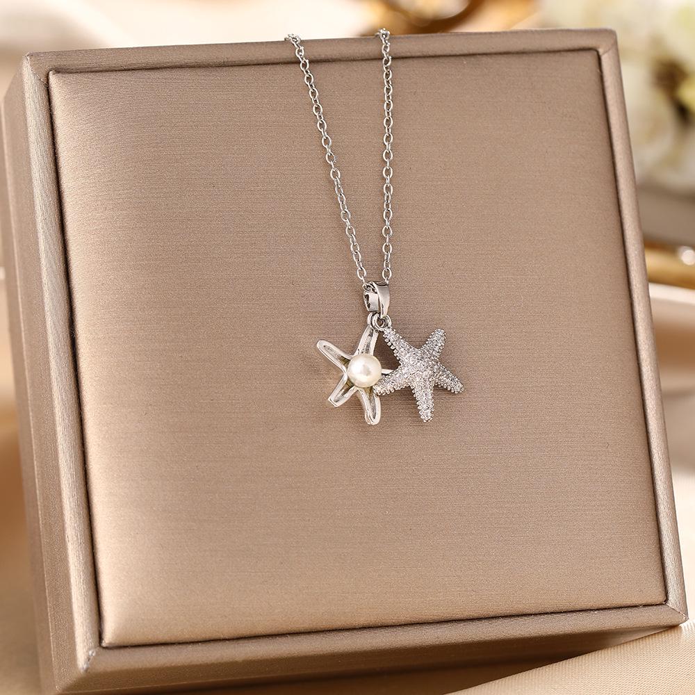 Women's Silver Titanium Steel Necklace with Micro-Inlaid Zircon - Elegant, Durable Clavicle Chain Jewelry