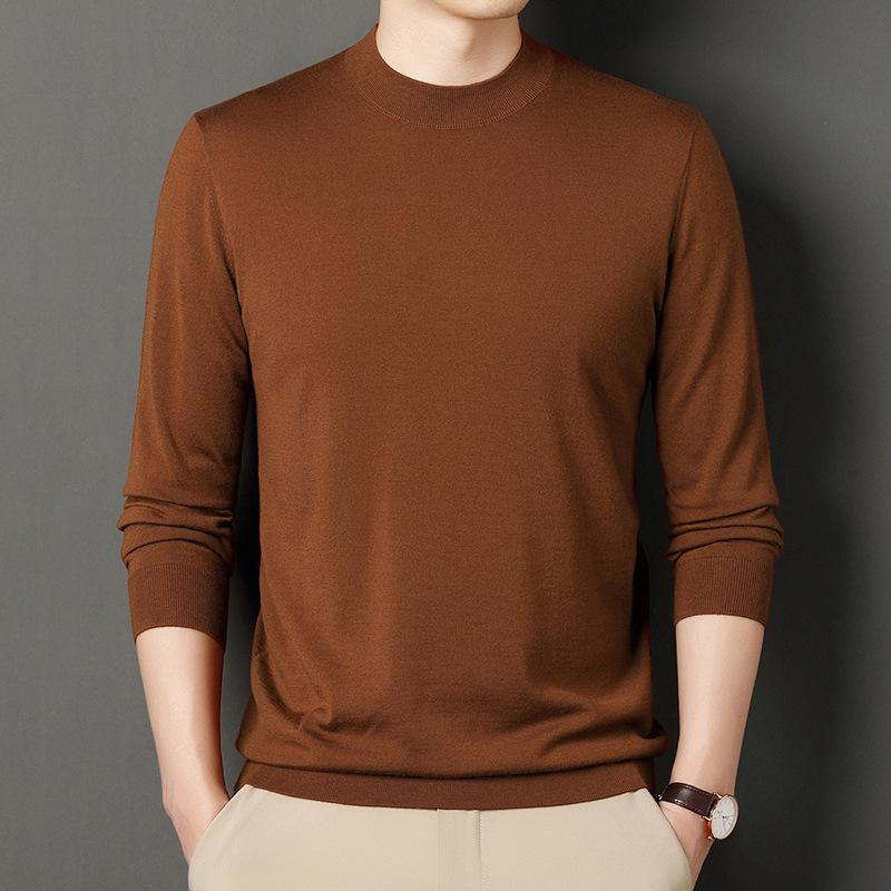 Herren Feinstrick Pullover aus reiner Wolle mit Rundhalsausschnitt, Mondgrau/Weinrot, Einfarbig, Nicht kratzend, Herbstkollektion.