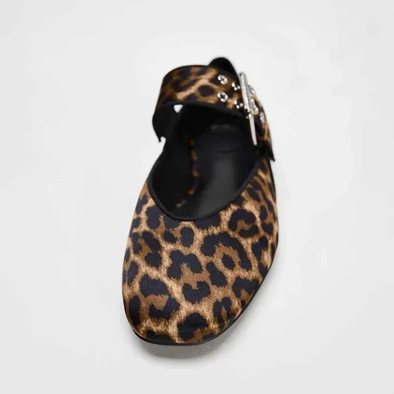 Luxury Designer Leopard Ballet Flats Women Fashion Metal Buckle Wide Strap Women Shoes Low Heel Mary Jane Shoe Zapatos De Mujer