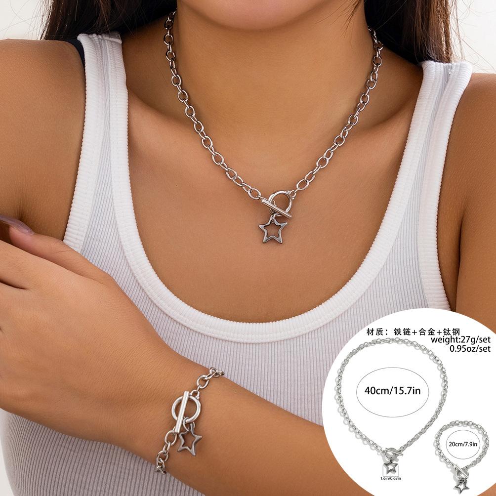 Accessories, simple sweet and cool titanium steel star neck necklace, versatile thin chain geometric metal item decoration