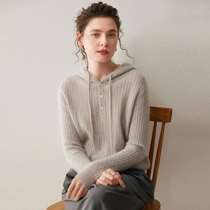 2025 Women's Thickened Cashmere Cable Knit Hoodie - Age-Reducing Loose Fit Pullover Sweatshirt