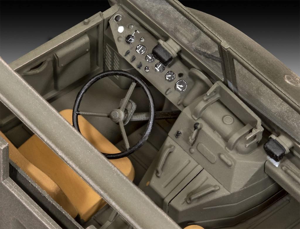 German Level German Army Unimog 404S Plastic Model 03348 1/35