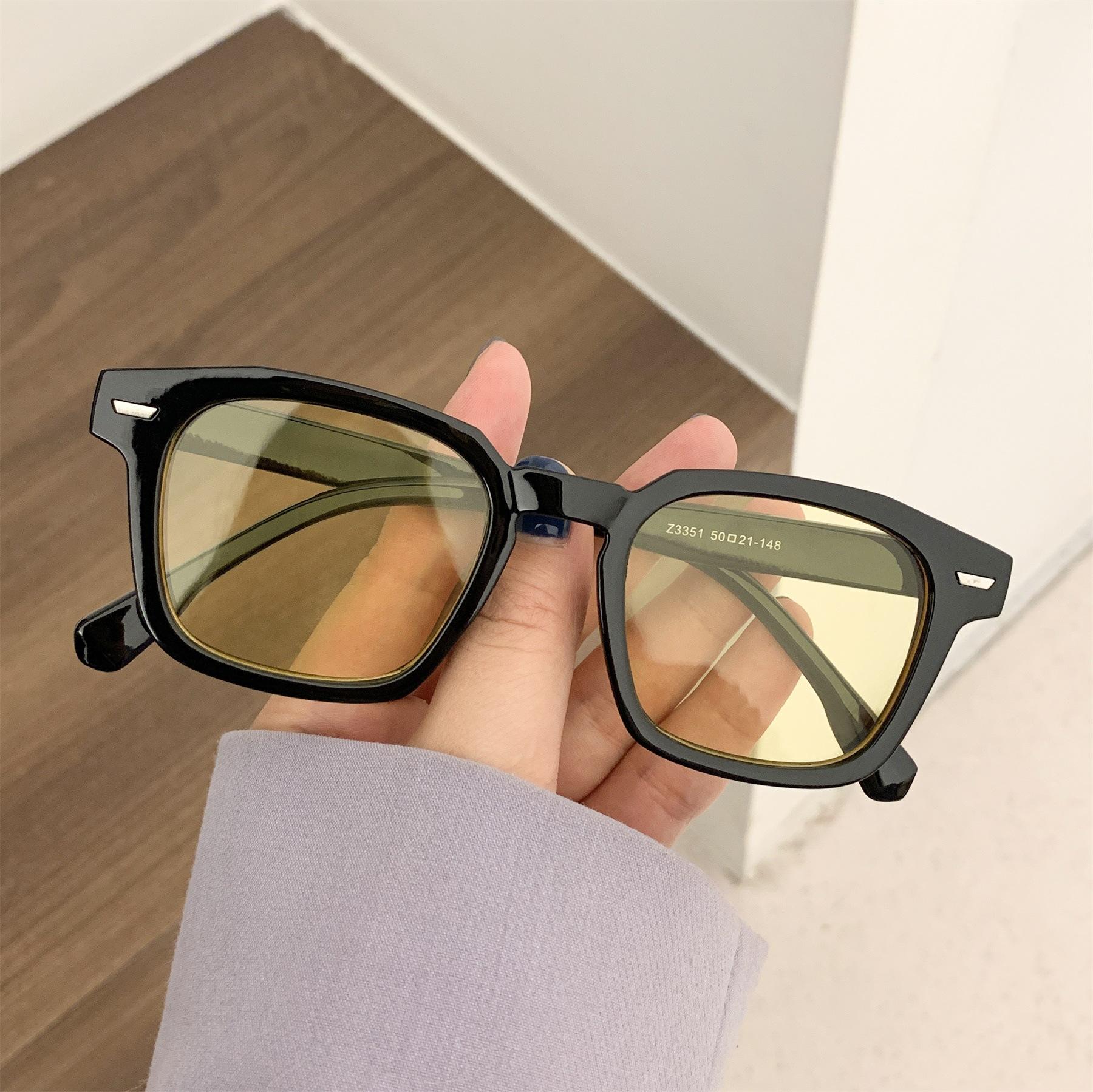 

Vintage Square Sunglasses Women Designer Premium Sun Glasses High Performance for Men Classic UV400 Outdoor Ladies Eyeglasses