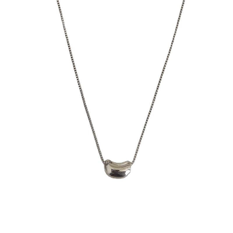 Korean Style Bean Pendant Necklace for Women - Versatile, Niche Design Clavicle Chain with Unique Personality