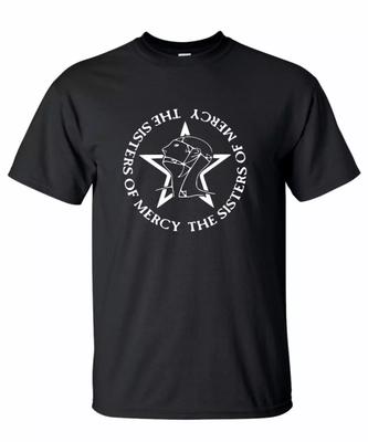 Camiseta com o logotipo das Irmãs da Misericórdia