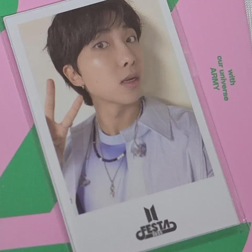 

BTS Праздник мгновенных фотокарточек