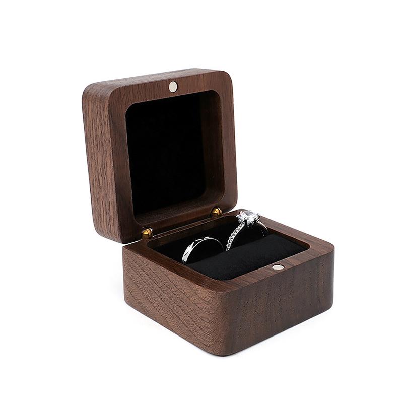 Luxury Jewelry Display Box Proposal Wedding Ring Storage Organizer Packaging Wedding Walnut Wooden Jewelry Ring Box for Gift