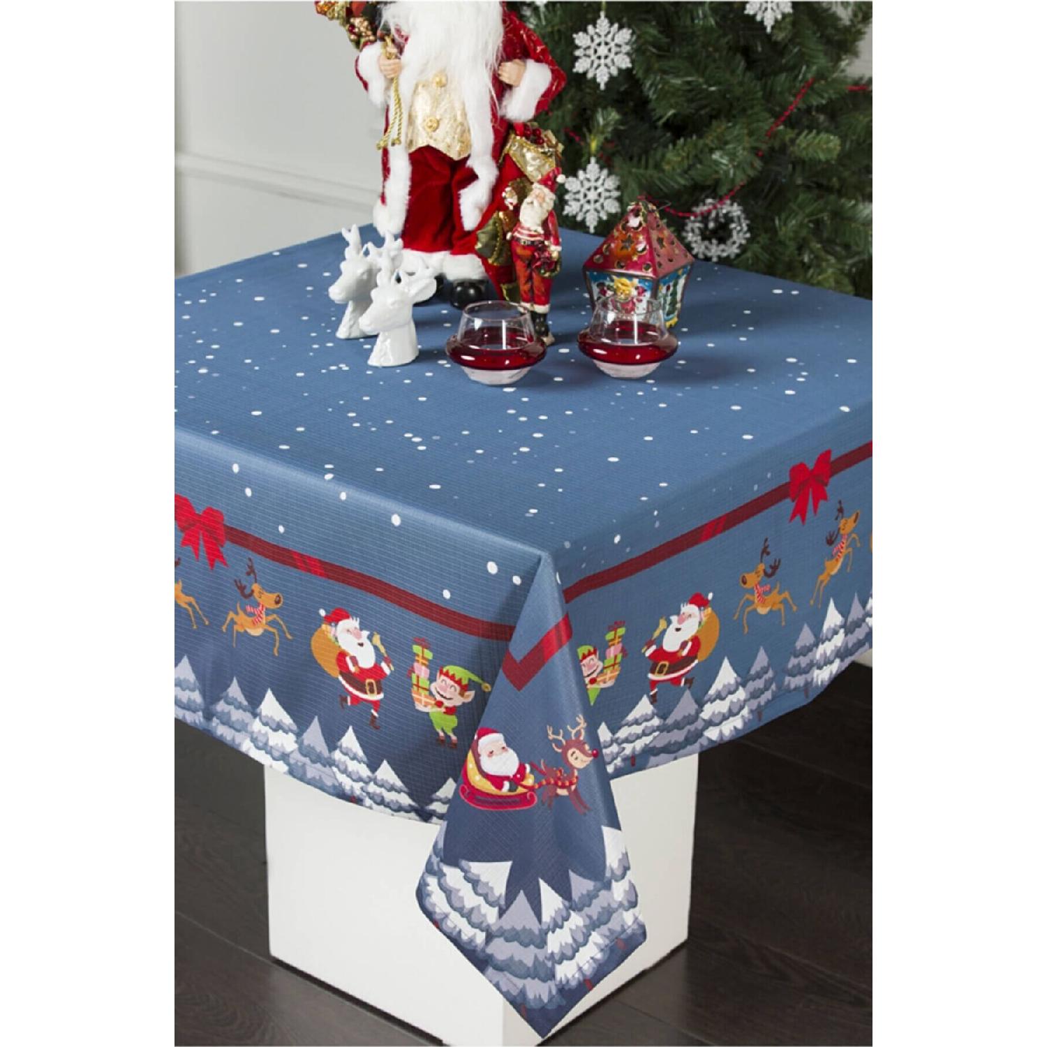 

Christmas Tablecloth чистый