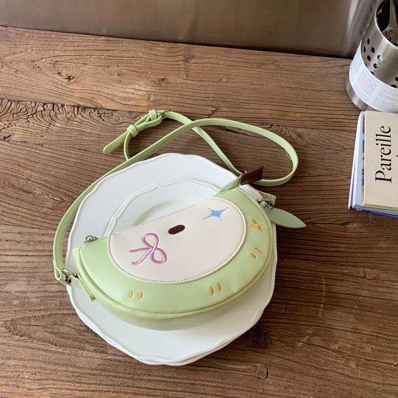 

Cute cartoon messenger bag girl going out shoulder bag new travel light going out saddle bag mobile phone bag