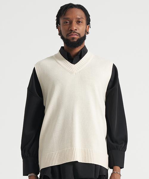 Tener V-Neck Knit Vest Cream