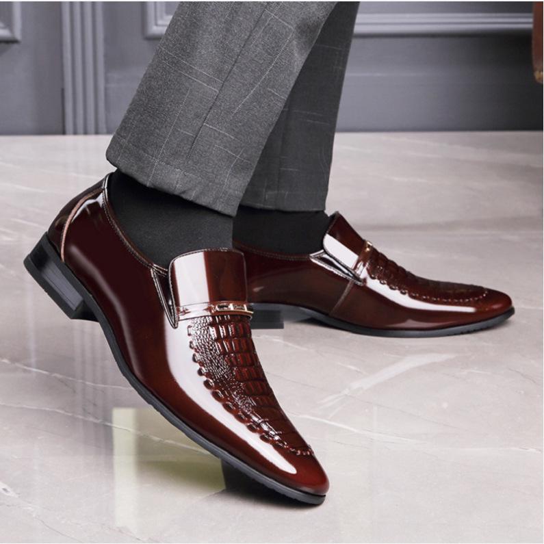 Men's Large Size Patent Leather Dress Shoes with Crocodile Pattern