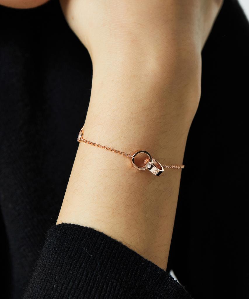 Helene Jewelry 14K Glow Double Ring O-Ring Chain Gold Bracelet
