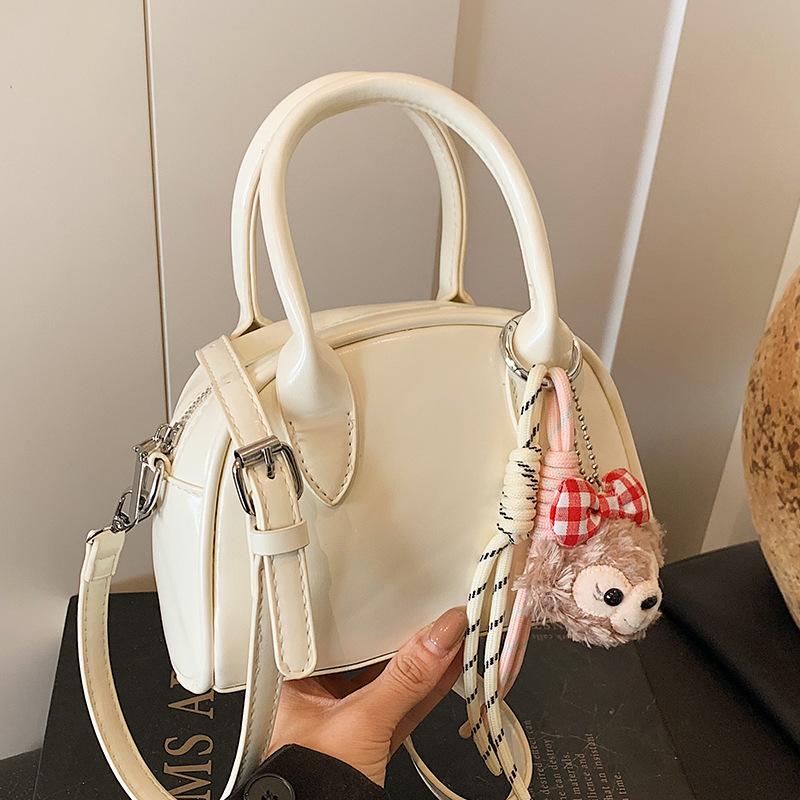 Korean Spring and Summer Popular High-end Portable Boston Bag Fashionable Versatile Foreign Style Sweet Wind Simple Messenger Bag Women