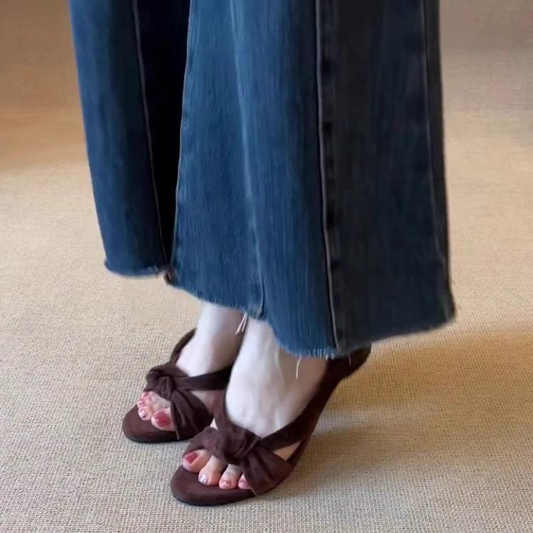 Sheepskin version~ retro fashion sense cross-band kink sandals women's 2025 new round head thick heel commuter Roman shoes