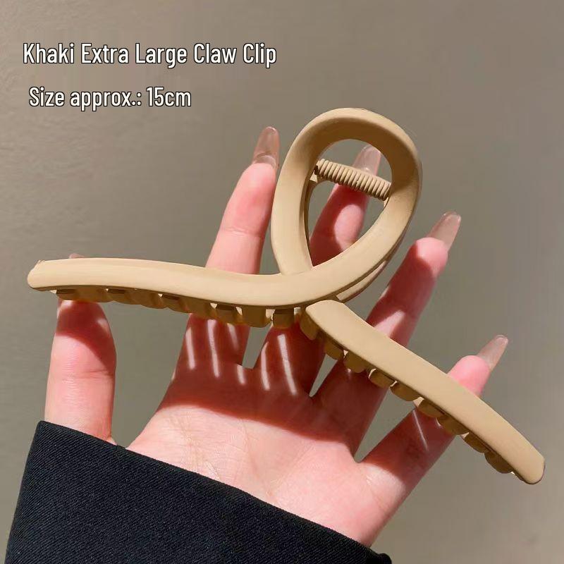 Large French Retro Claw Hair Clip for Elegant Women's Hairstyles.