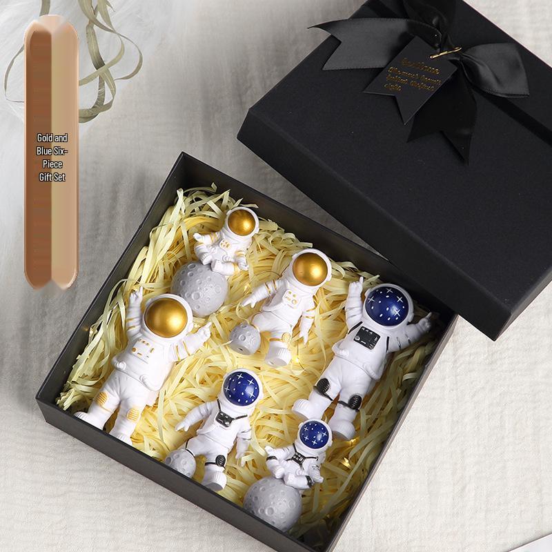 

Креативная маленькая фигурка космонавта для украшения автомобиля или дома - Идеальный подарок на день рождения